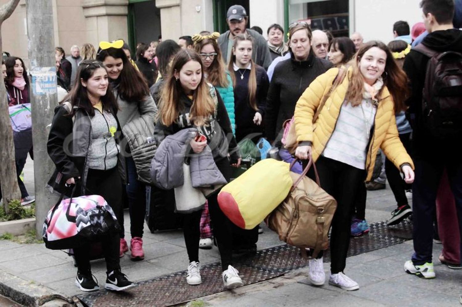 Doscientos jóvenes de nuestra ciudad en “Invasión de Pueblos”