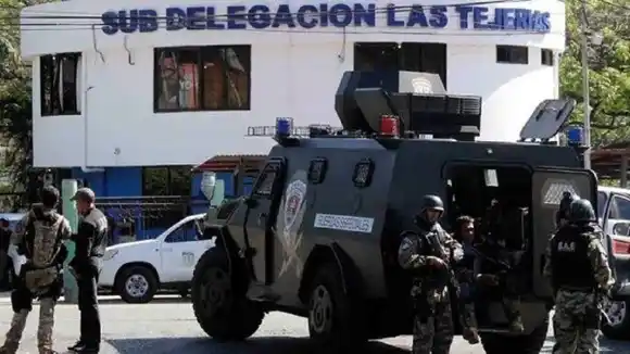 ¡REVIVEN A LA BANDA DE EL CONEJO! ASESINAN a efectivo militar en campo de softball en Las Tejerías