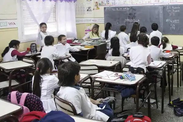 El Gobierno prepara un proyecto de “libertad educativa” y busca derogar la Ley de Educación Nacional