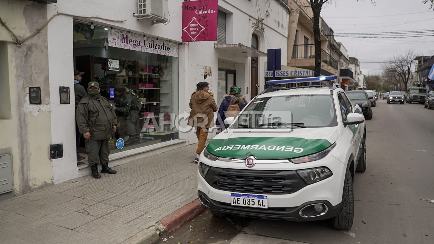 Allanamientos a extranjeros: Desde el Centro de Defensa Comercial resaltaron que es una vieja demanda