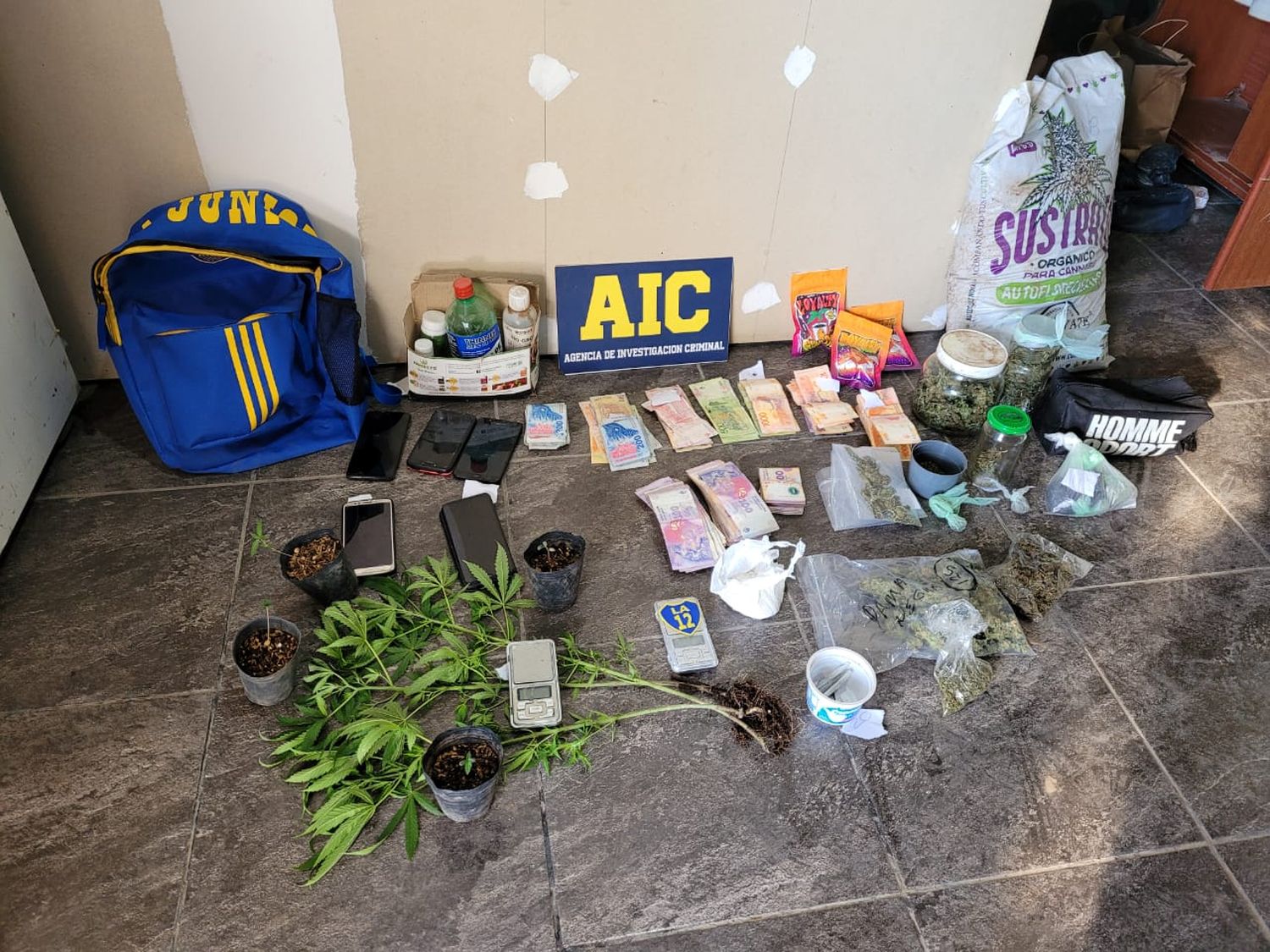 Allanamientos en Elortondo por venta de droga