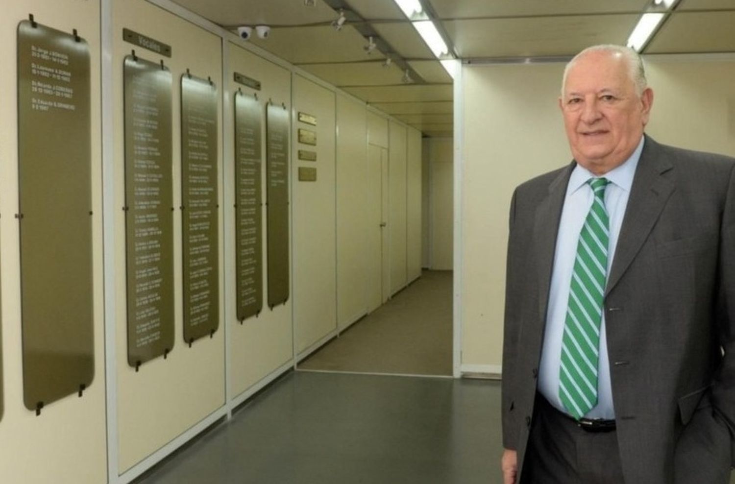 Oficializan renuncia de Grinberg al frente del Tribunal de Cuentas bonaerense