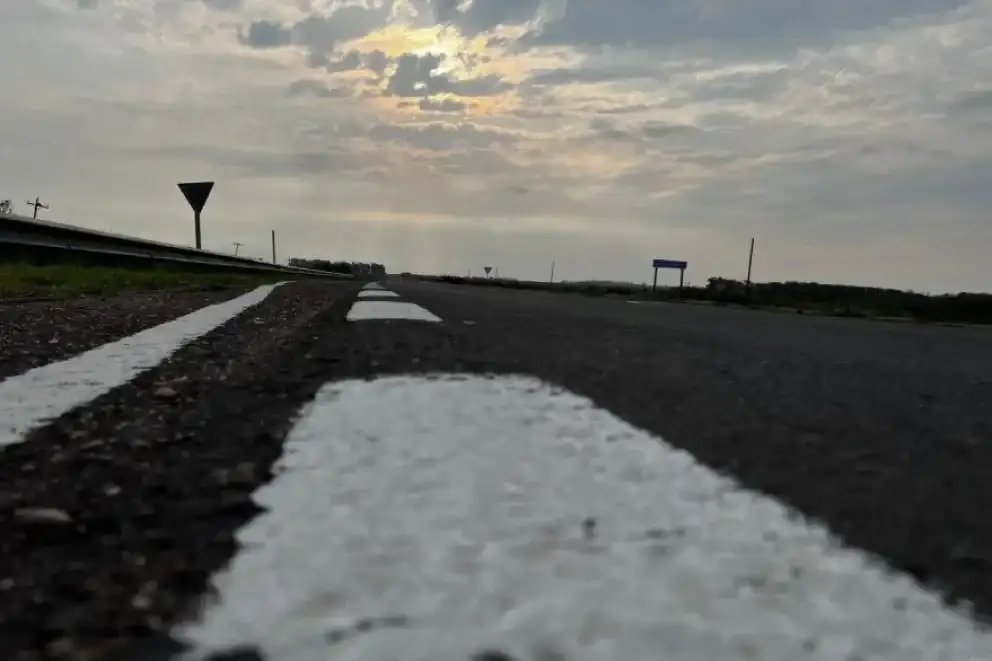 Comenzó el bacheo en la Ruta Provincial 16 entre Gualeguay y Gualeguaychú