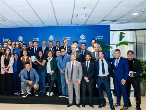 Los dirigentes que participaron en la reunión de la CONMEBOL.Foto:Conmebol