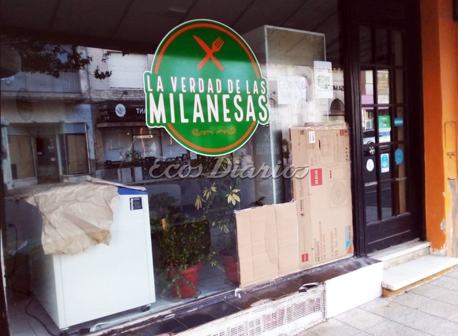 Audaz robo en un comercio del centro, tras romper una vidriera