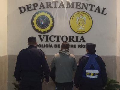 Dos hombres fueron detenidos en Victoria para cumplir condenas de prisión efectiva