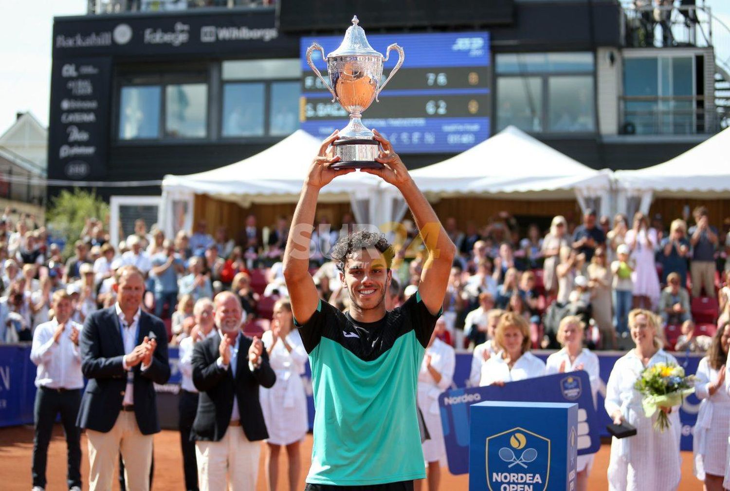 En el duelo de argentinos Cerúndolo venció a Báez y se quedó con el ATP 250 de Bastad