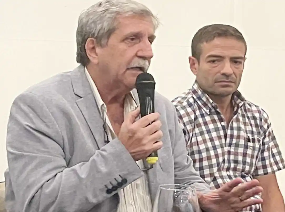 Polémica en Salud y silencio de Frigerio