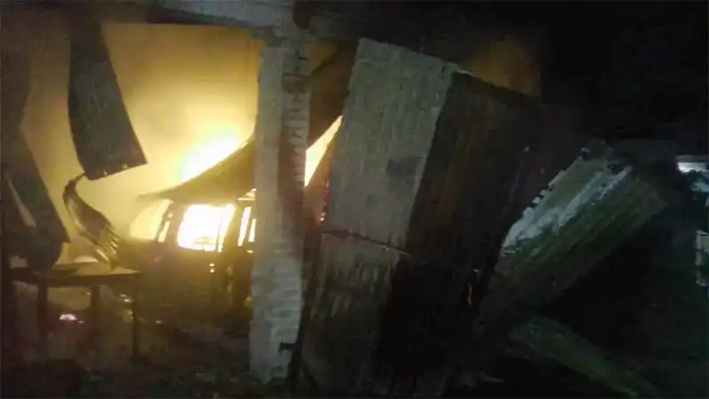 Se produjo el incendio de un galpón en la zona de Isletas