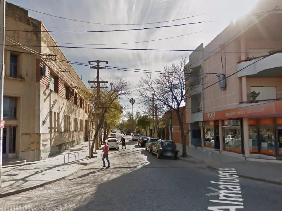  Pedirán prohibición de estacionar en el veril este de calle Almafuerte  