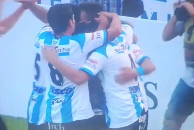 Histórico: en su debut, Juventud le ganó a Douglas Haig