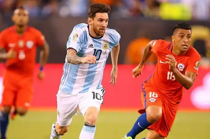 Argentina-Chile: horario, formaciones y canales que transmiten el partido 