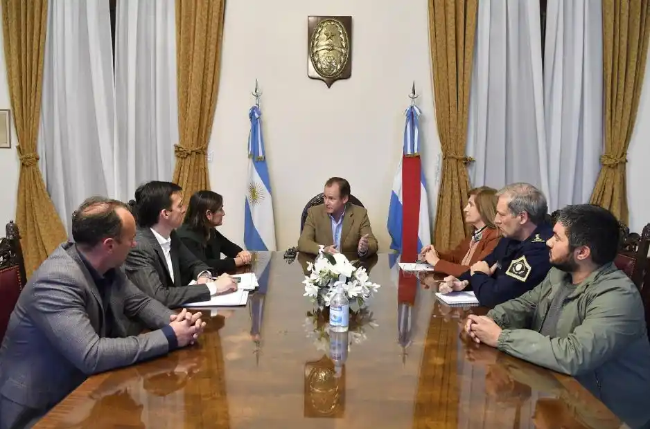 Entre Ríos pedirá ayuda a las fuerzas armadas para evitar los incendios en el Delta