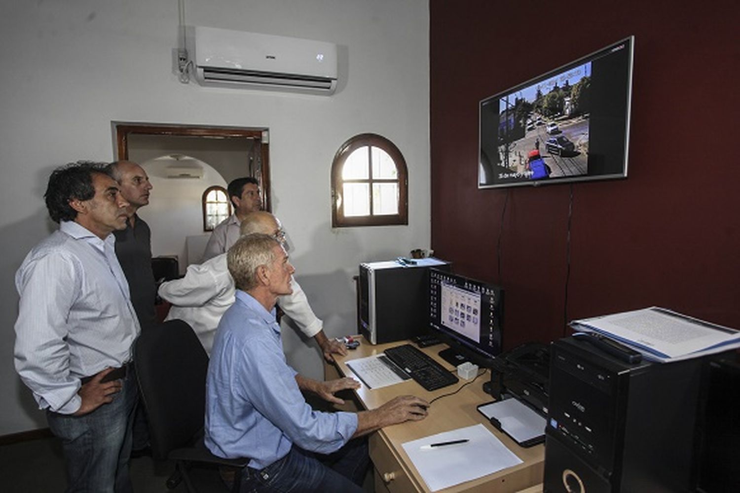 Elecciones 2015: Guzmán recibió en Escobar a De Narváez