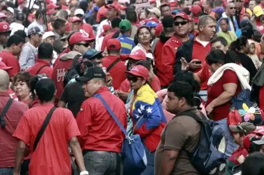 "Nadie en el mundo puede borrar la obra de nuestro comandante"