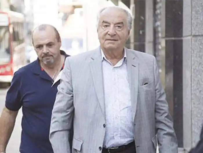 Acuerdo del 32% en tramos y con cláusula de revisión