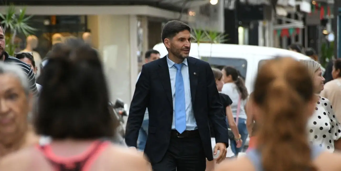"Vamos a defender la mirada de un Estado que cuida a las personas que lo necesitan. Un estado eficiente, un estado con las cuentas equilibradas, pero que se ocupe de los problemas que tienen los ciudadanos", ratificó el gobernador. Crédito: Manuel Fabatía.