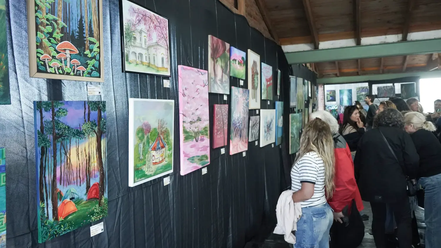 Arte y creatividad. Se realizó la exposición y premiación del XXI Concurso de Pintura “Miradas al Parque”