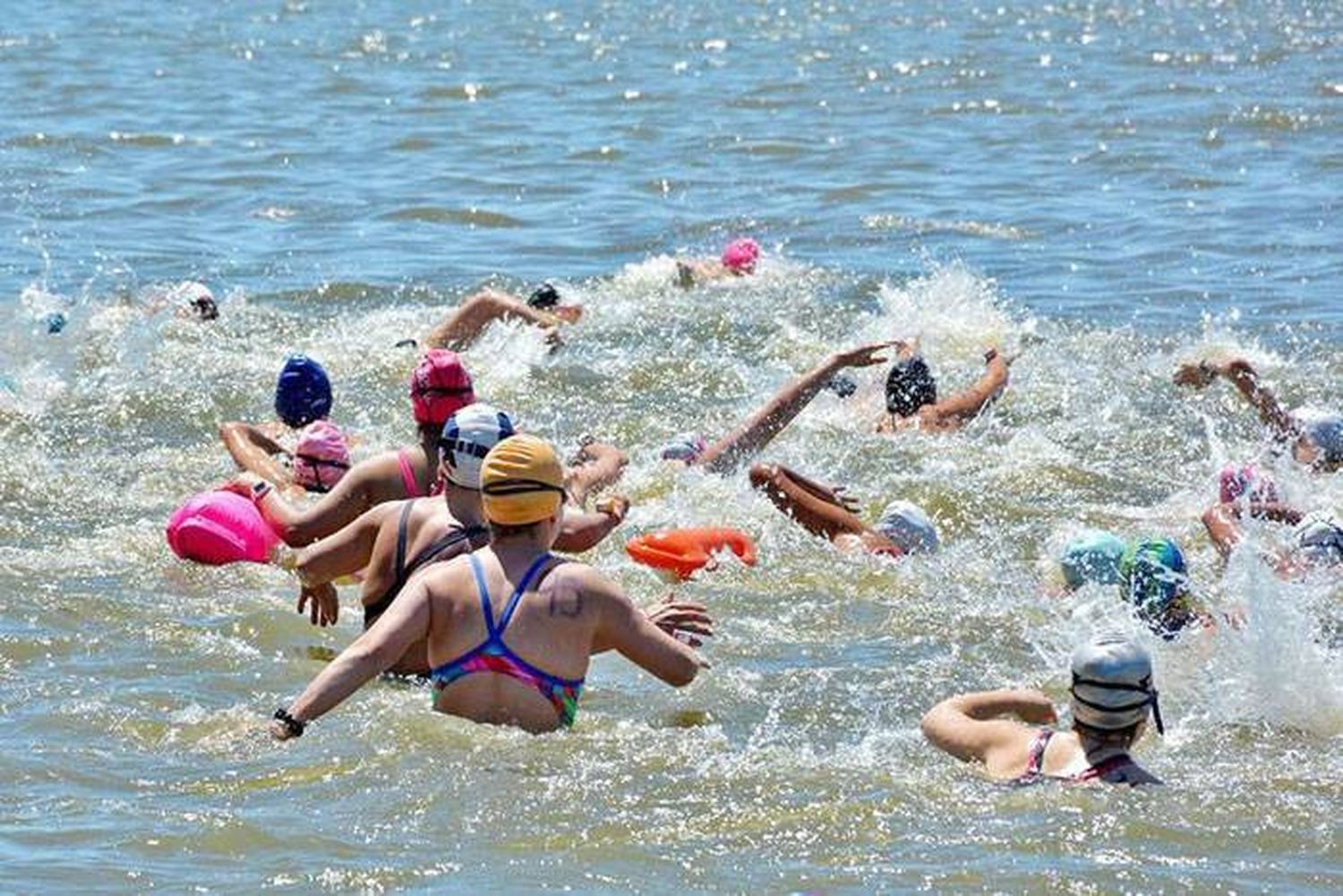 Aguas Abiertas: Concordia nada en invierno