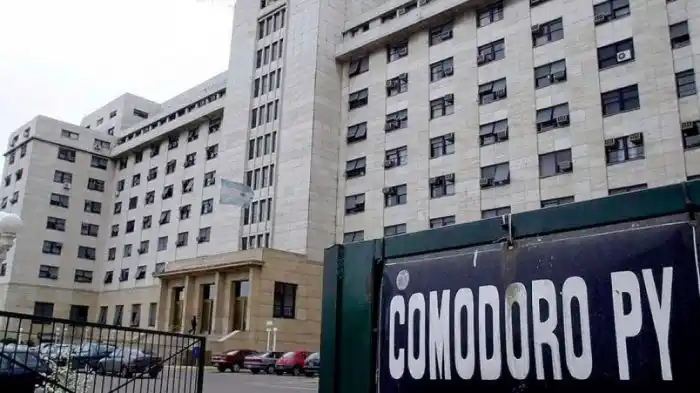 Procesan con preventiva a los ex secretarios de los Kirchner y al ex tesorero