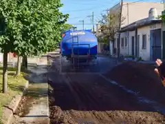 Continúan los trabajos de obra en el Primer Cuartel y  limpieza integral del canal de desagüe en nuestra ciudad