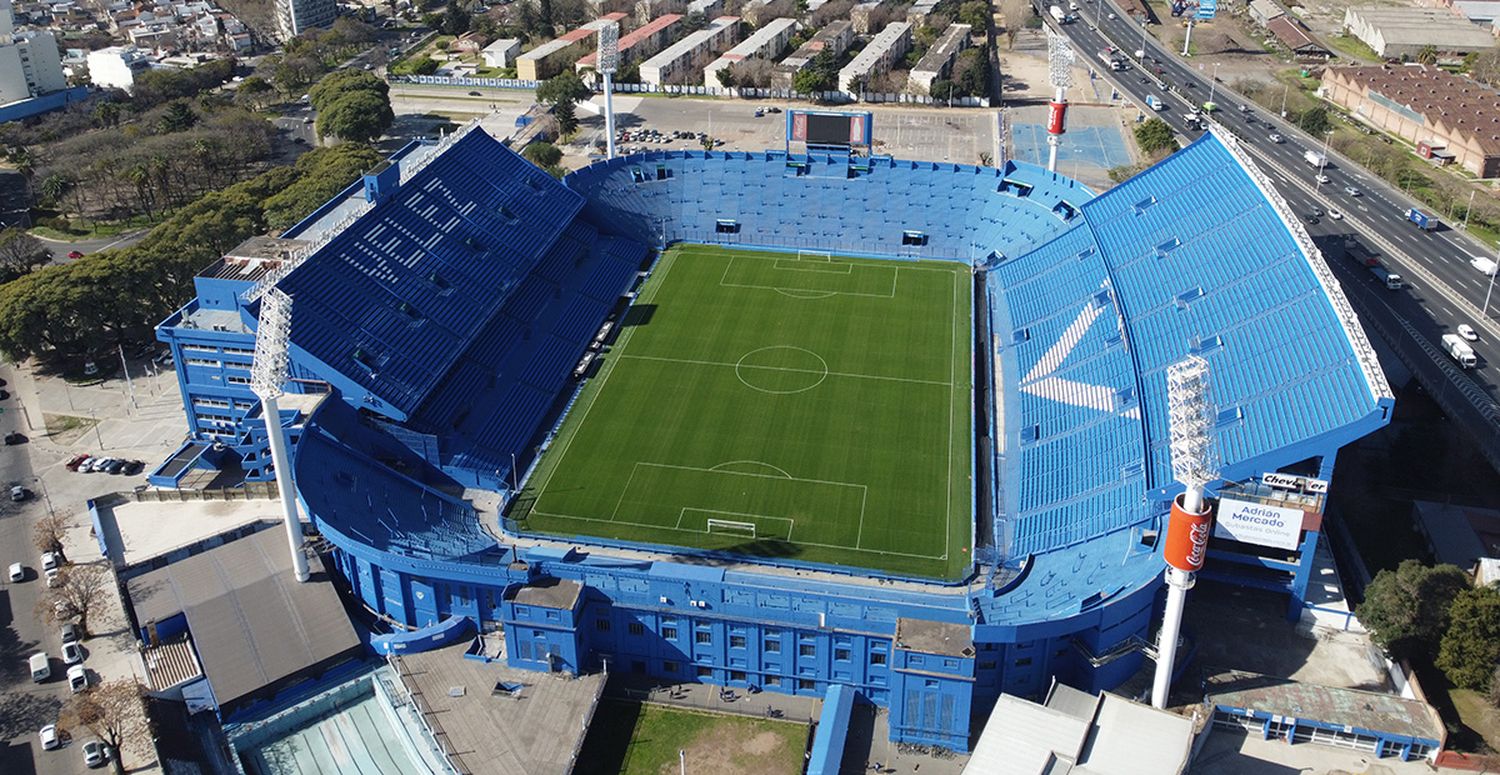 Vélez separó del plantel a los cuatro futbolistas denunciados por abuso sexual