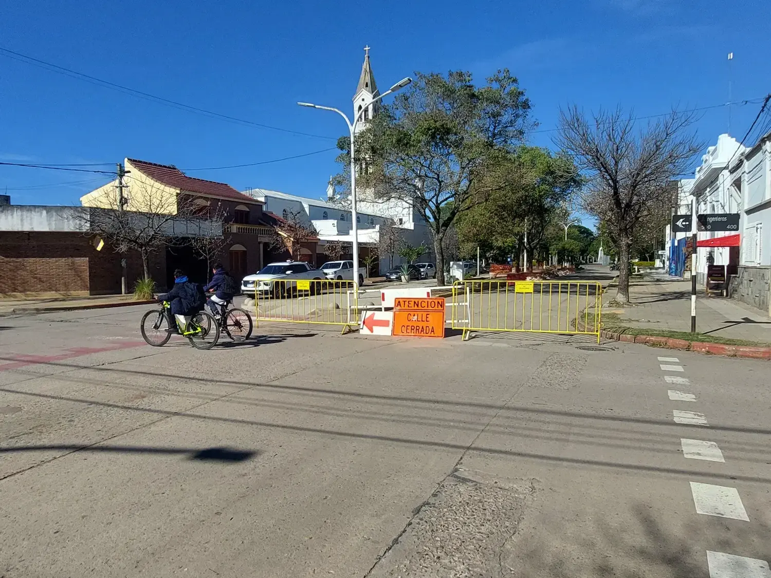 Corte de tránsito en Av. Belgrano por obra de recambio de cañerías cloacales