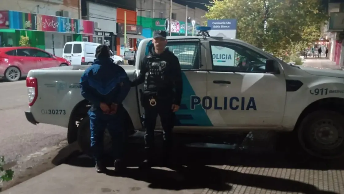 El hombre quedó aprehendido