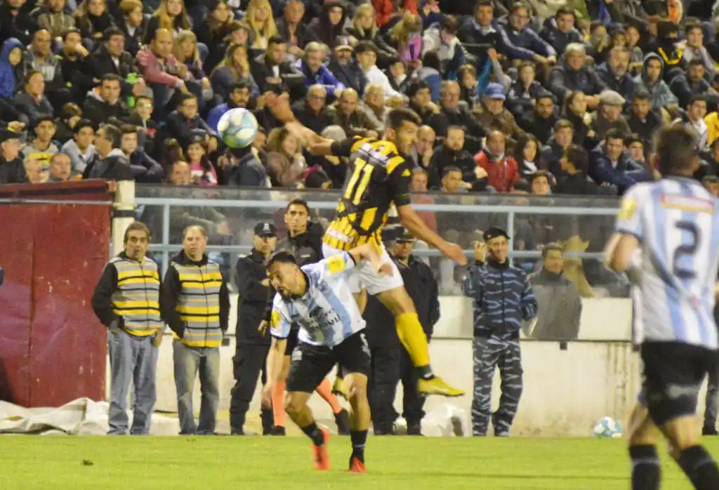 Sosa, el árbitro para el partido de Santamarina