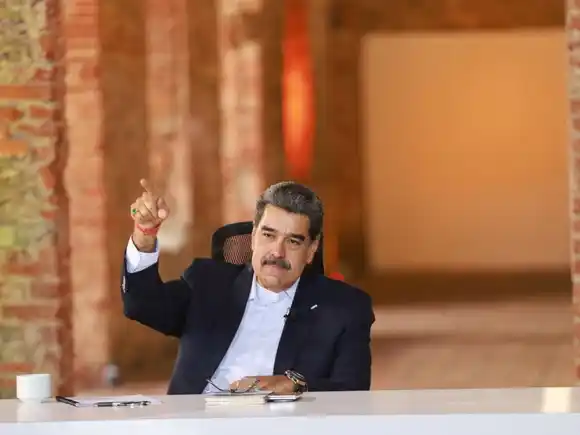 Maduro denuncia que EE.UU. pensaba hacerse un "autoataque" a las naves frente a costas de Venezuela