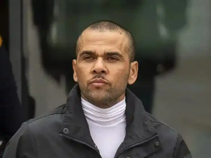 Dani Alves fue absuelto de la causa por agresión sexual