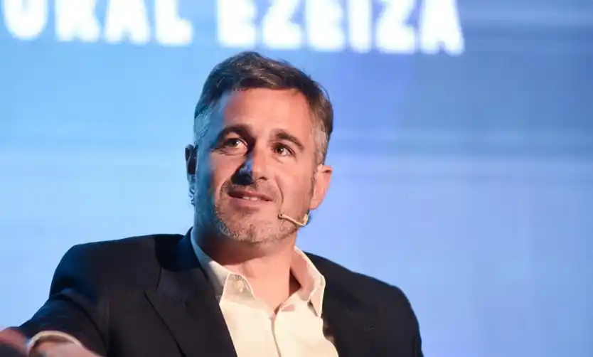 Achával participó del Coloquio PEyRE sobre política y economía