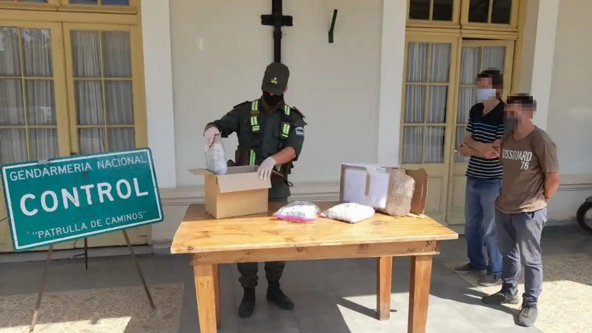 Tres detenidos con 2,8 kilos de marihuana en Santa Fe