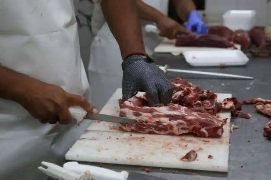 Canasta básica: una familia tipo necesita 177.063 pesos para no ser pobre