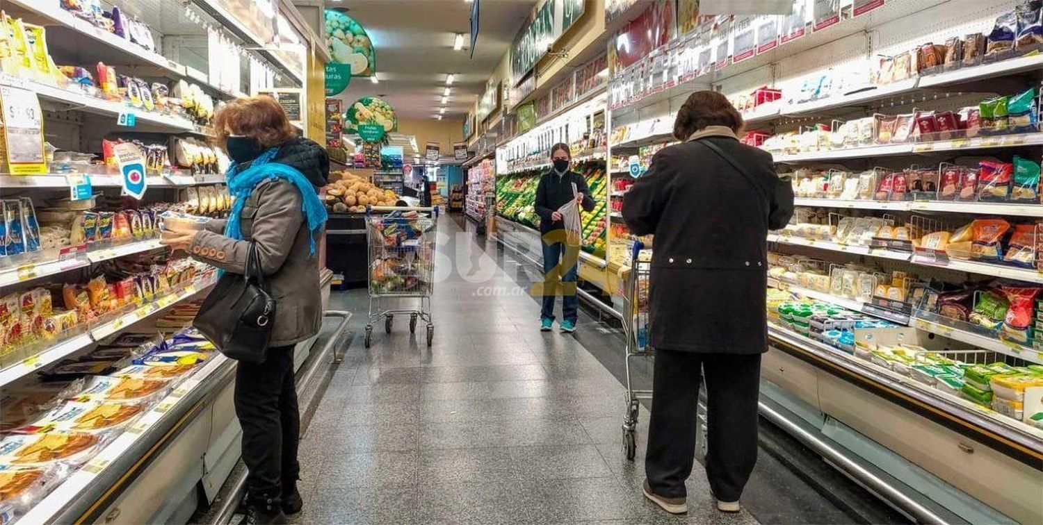 La inflación de marzo fue del 7,7 % y llegó al 104,3 % interanual