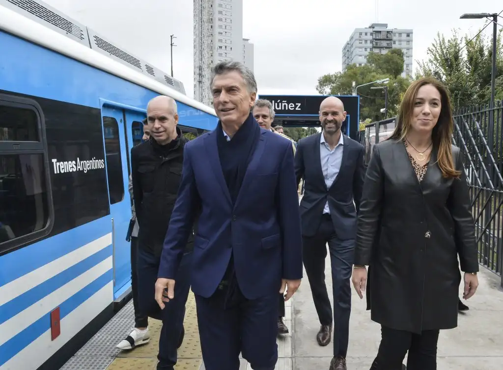 El Presidente insistió en seguir el rumbo, en una inauguración