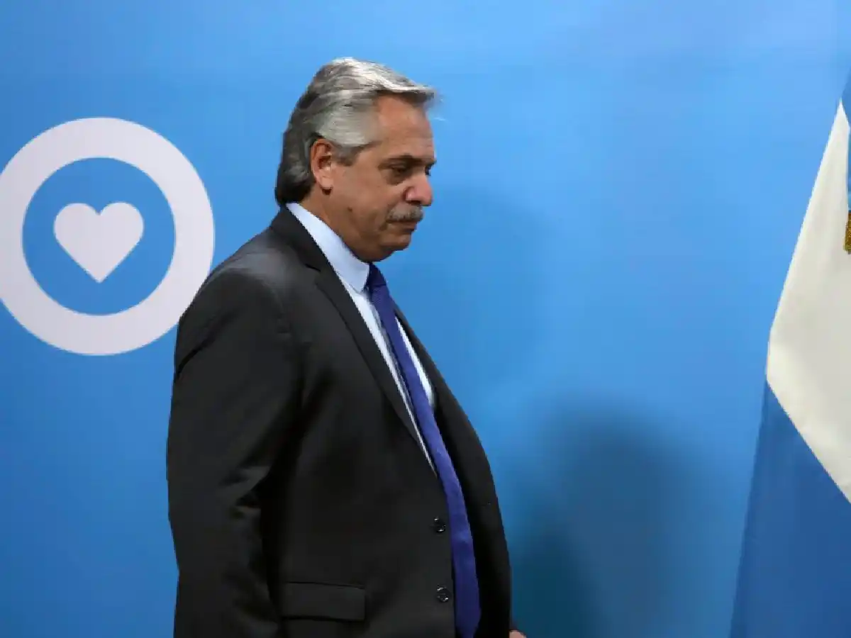 El presidente da su primer discurso en el 56° Coloquio de IDEA