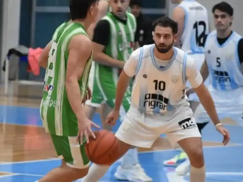 Partidazo a las 21:30 en el "Casarín" entre la Crema y el Bicho Verde sunchalense. Foto: AR