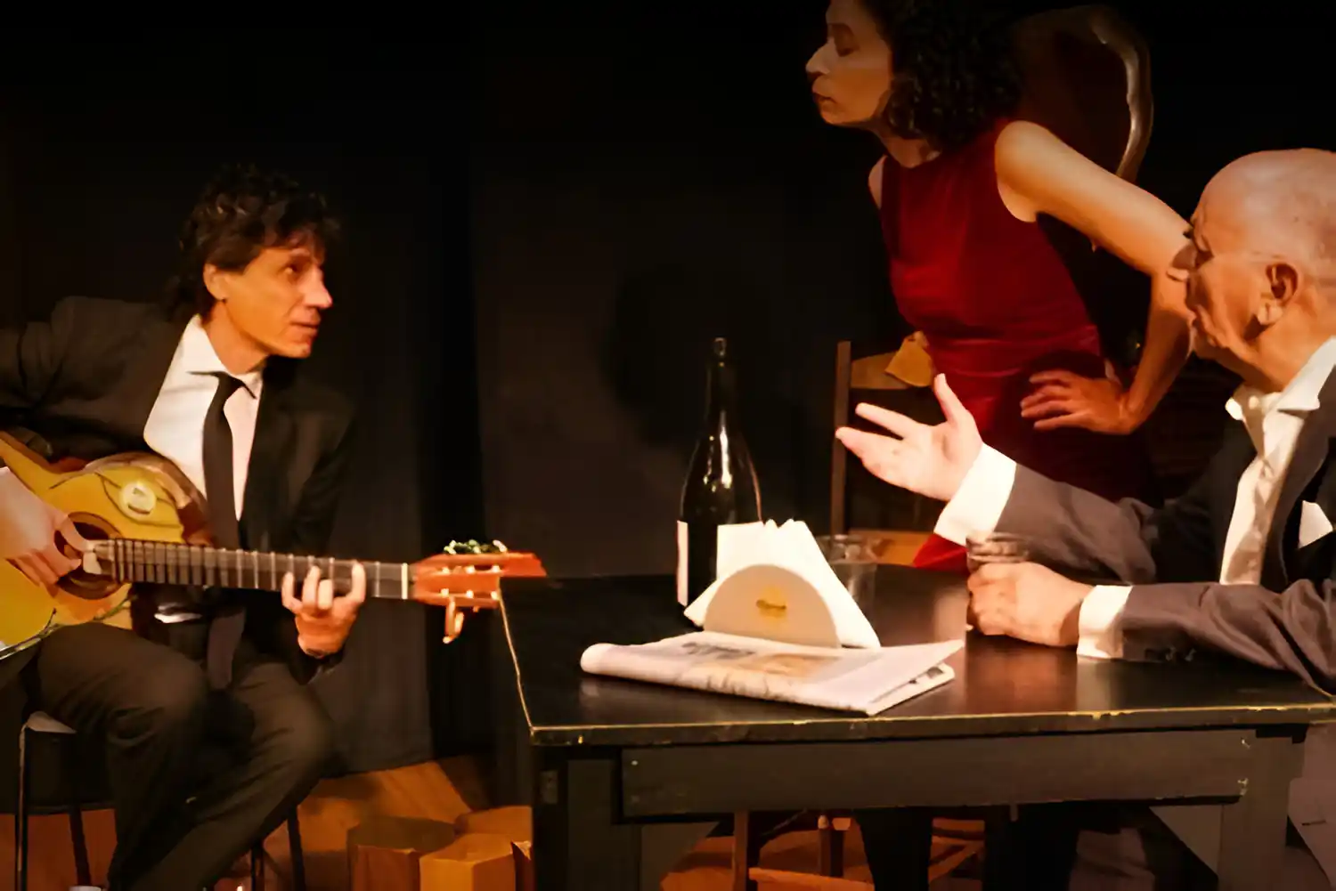 Nico Aulet, Yasmín Gutiérrez y Hugo Gutiérrez protagonizan Crisol.