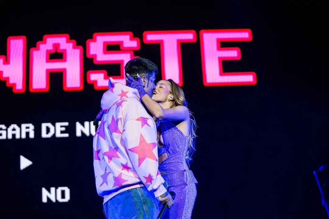 Emilia Mernes brilla en el Movistar Arena con su Tour .mp3
