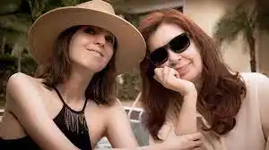 El sorpresivo mensaje de Florencia Kirchner sobre la carta de Cristina a Alberto Fernández