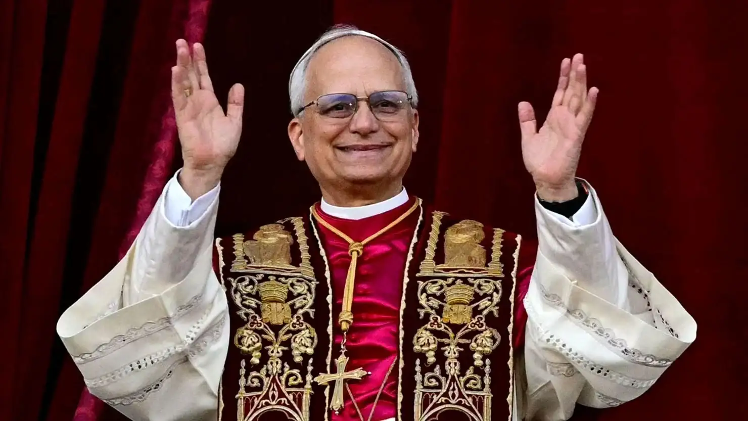 El Gobierno estudia declarar feriado o asueto para la visita del papa León XIV