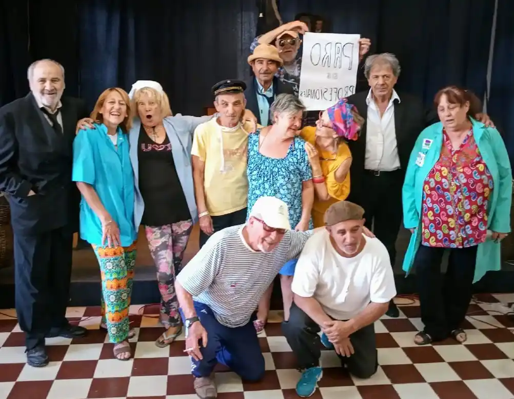 “En el mundo del revés”, con el grupo Gracias a la vida