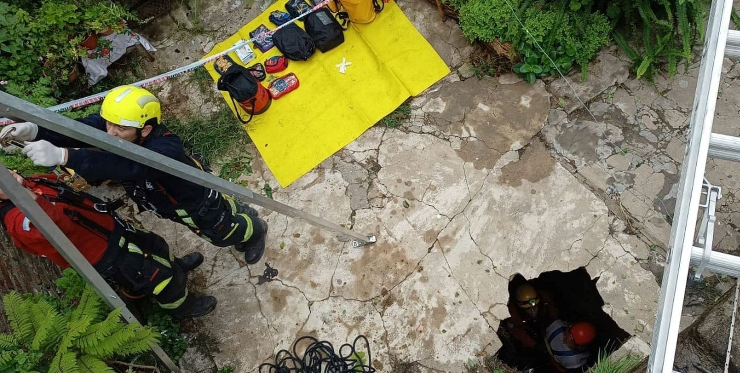 Una vez controlada la situación la mujer fue trasladada a un hospital.