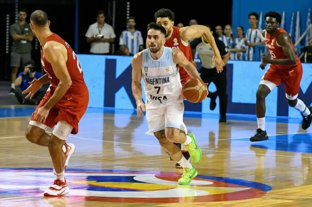 Argentina venció a Canadá y quedó a un paso de clasificar al Mundial de Básquet