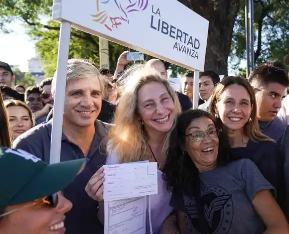 Alarma en Casa Rosada: La oposición aprobó interpelar a Luis Caputo, Karina Milei y Mario Lugones