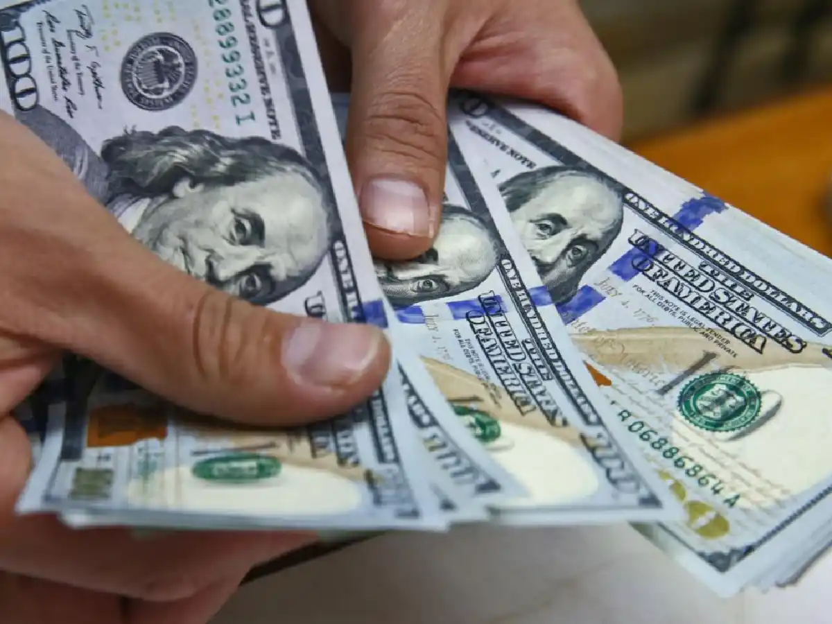 Tras medidas anunciadas por el Gobierno, el dólar terminó la semana en baja, a $41,13