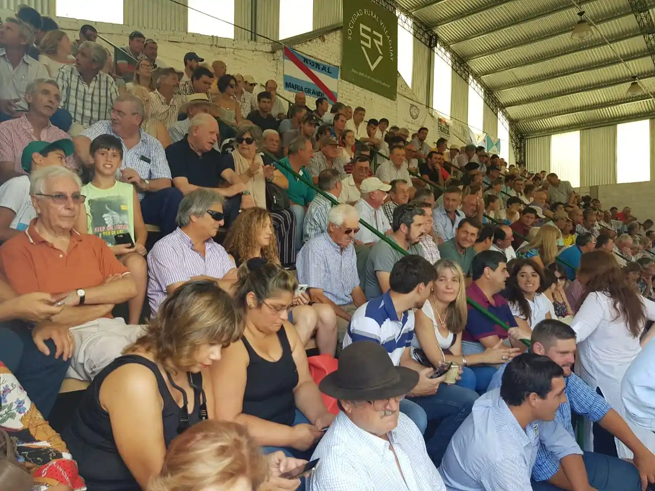 Una numerosa asamblea de productores ratificó el estado de alerta y movilización