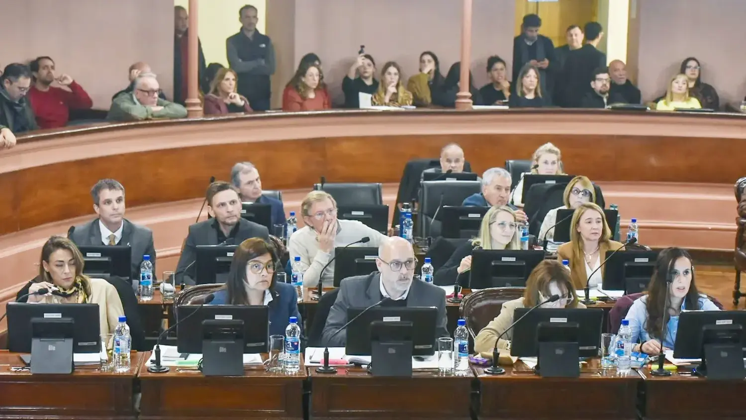 Diputados peronistas quieren interpelar a la ministra Berisso y al director de Comedores Escolares por la contratación de Teknofood para brindar meriendas y desayunos