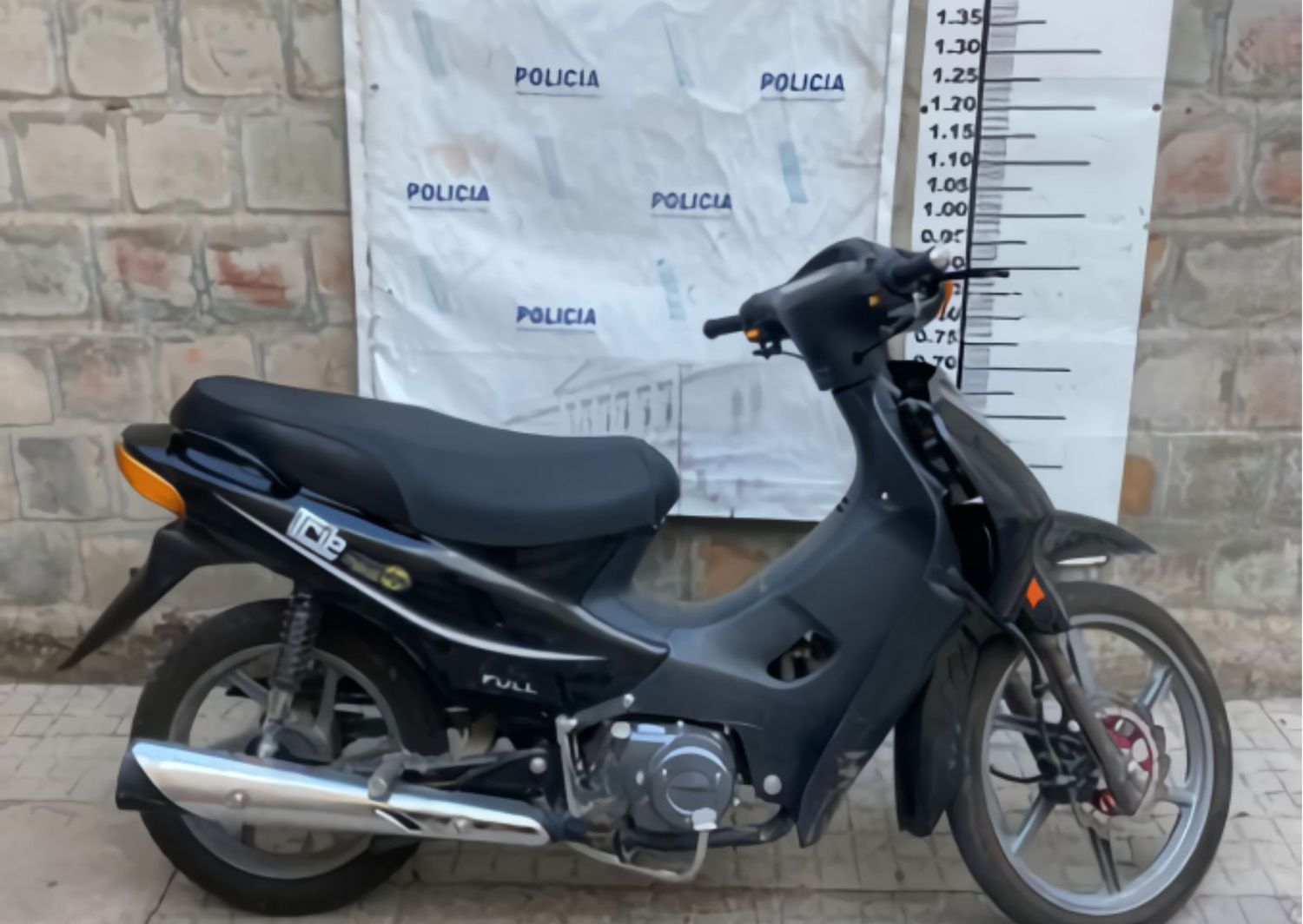 Recuperaron una moto robada en un allanamiento en calle Zanúccoli